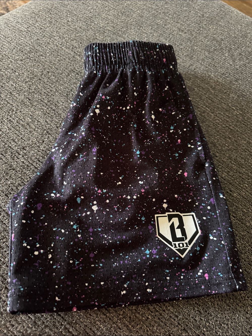 Baseball Lifestyle Black Paint-Splatter Kids Shorts with Logo sz M